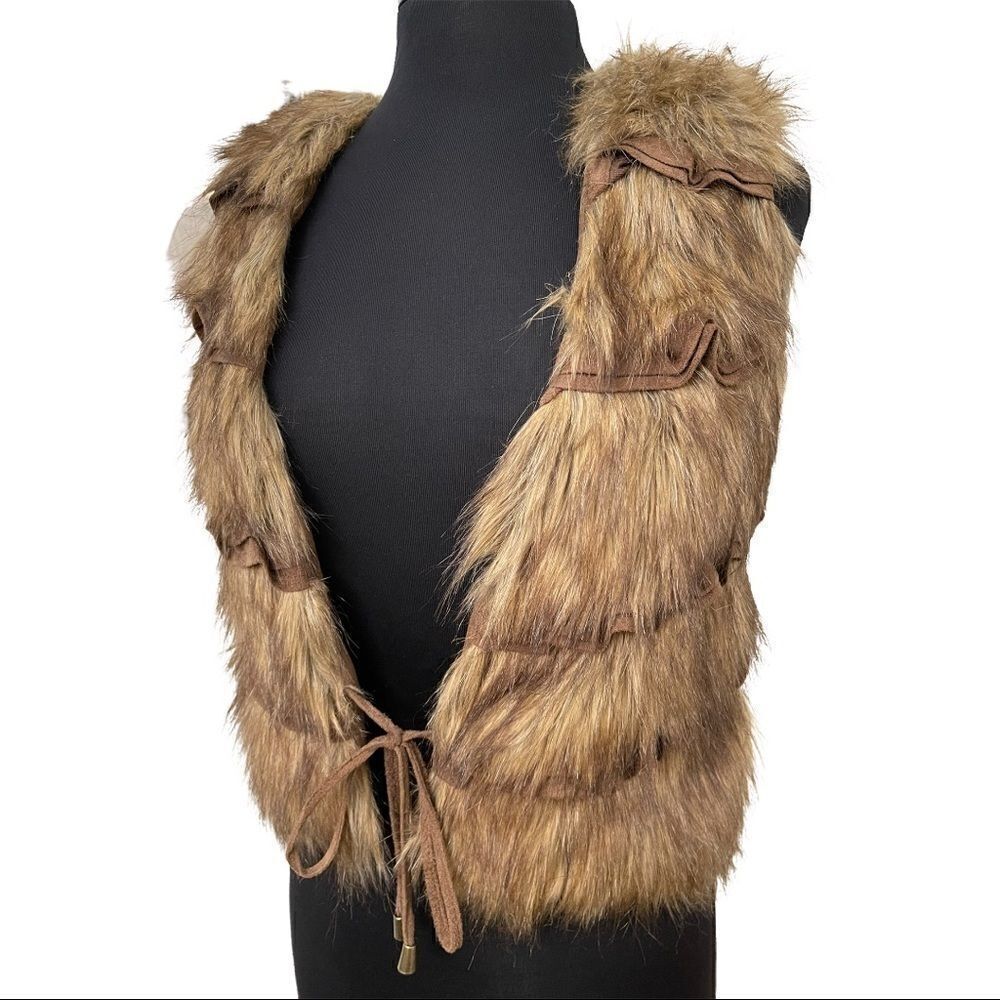 Bagatelle Faux Fur Tiered Tie Front Sleeveless Vest Sz XS